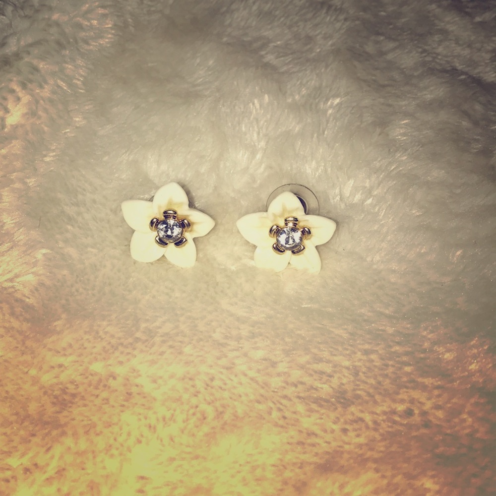 Flower earrings